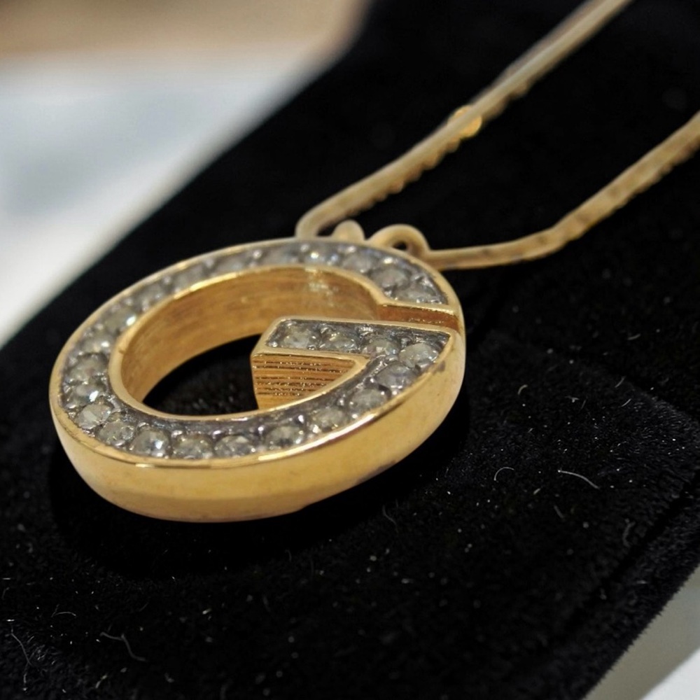GIVENCHY 1981 Vintage G Logo Necklace ✨🤩 - Picture 9 of 11